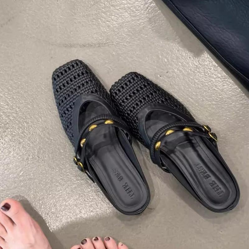 Fashion High Quality Hand Made Woven Black Slippers Women Fashion Metal Rivets Decoration Flat Slippers Comfort Breathable Office Shoes