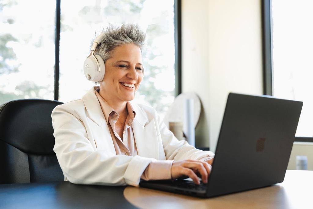 Zildjian Perfect Tune Overbayer Wireless Headphones with Bluetooth and Noise NAZLFZXHP0032 ALCHEM-E 5.3, 45-Hour Playtime, Cancelling,