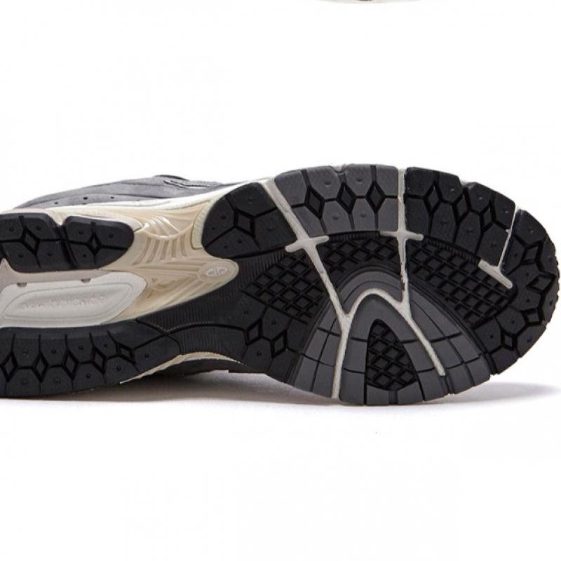 New Balance Premium Vintage M2002rnm D