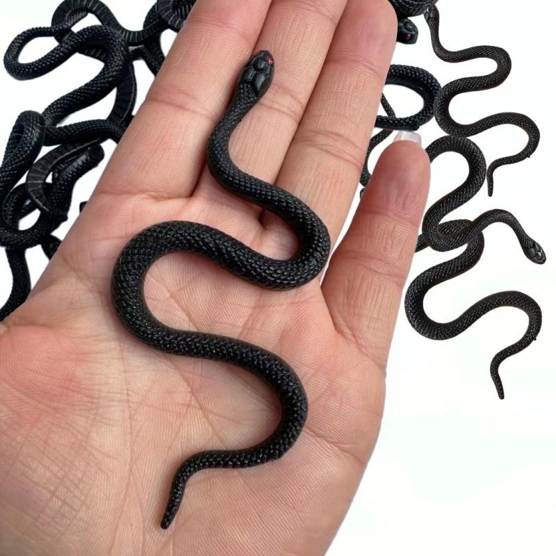 10cm 15Pcs Fake Realistic Rubber Toy Snake Simulation Soft Glue Snake Scary Halloween To Scare Birds Props Prank Trick Toy Gift