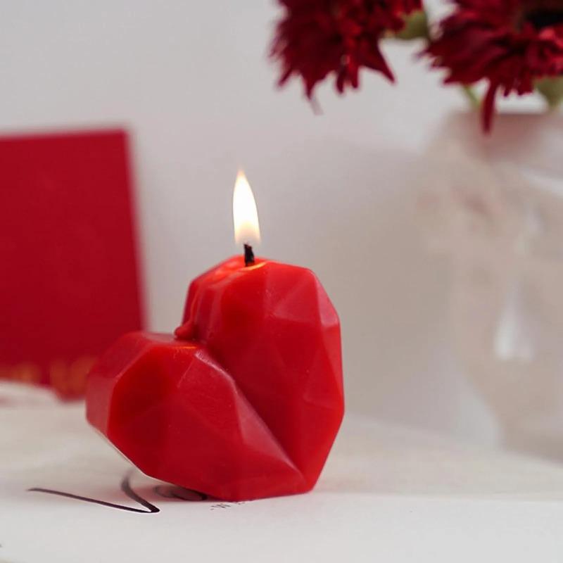 Heart-shaped Love Candles 3D Handmade Aromatherapy Candle Ornament Valentine's Day Gift Wedding Souvenirs Home Decoration