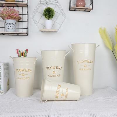 Flower Iron Bucket Flower Arrangement Insertion Tool Vintage Decoration