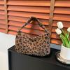 New Leopard Print Knitted Relaxed Style Handbag Trendy Versatile Stylish Commuter Handbag Sweet Shoulder Bag Stylish Storage Bag