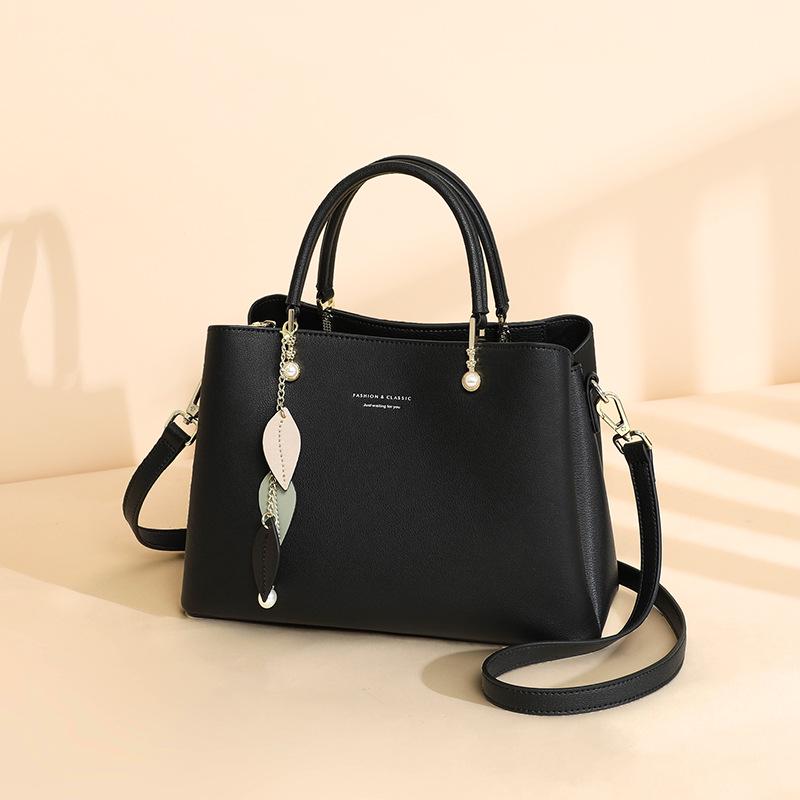 Women's Versatile Large-Capacity Crossbody Handbag: Fashionable High-End Single Shoulder Bag for Commuting
