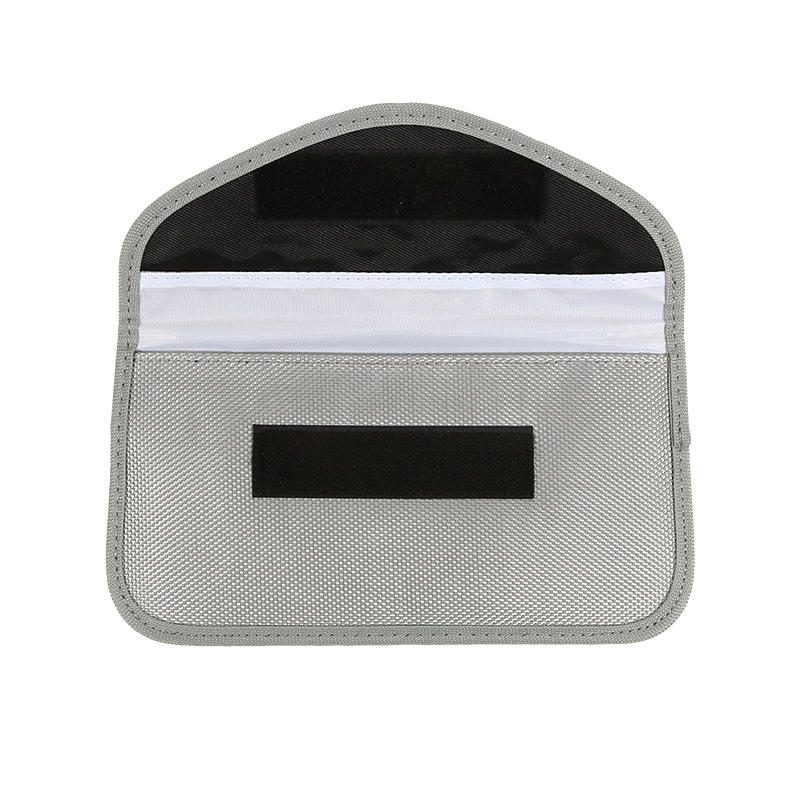 Portable Signal Blocking Key Pouch for 6.5 Inch Phone Travel Anti Theft Car Cell Phone Privacy Protection Bags