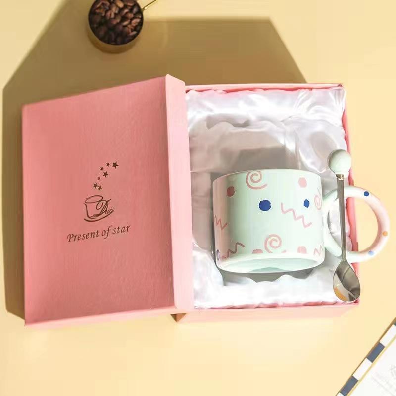 Ins Style High Value Mug Creative Cute Drinking Cup Girls Ceramic Cup Office Couple Coffee Cup