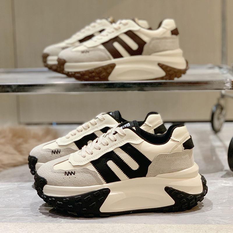 Plateausohlen-gebratene Street-Dad-Schuhe Damen Samt Muffin Innenhöhe erhöht Forrest Gump Schuhe 2025 Herbst und Winter neue lässige Sportschuhe