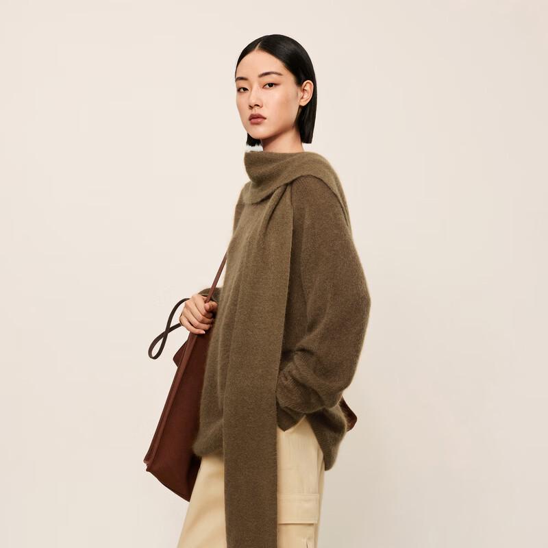 

Свитер-пуловер LESS 2023 Зима из смесовой мохеровой пряжи S