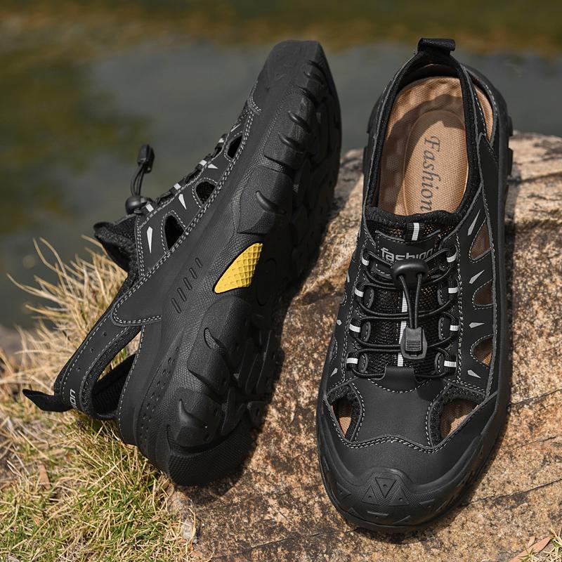 Summer Men's Sandals Hollow Leather Beach Sandals Toe Cap Outdoor Sports Shoes Handmade Mesh Shoes