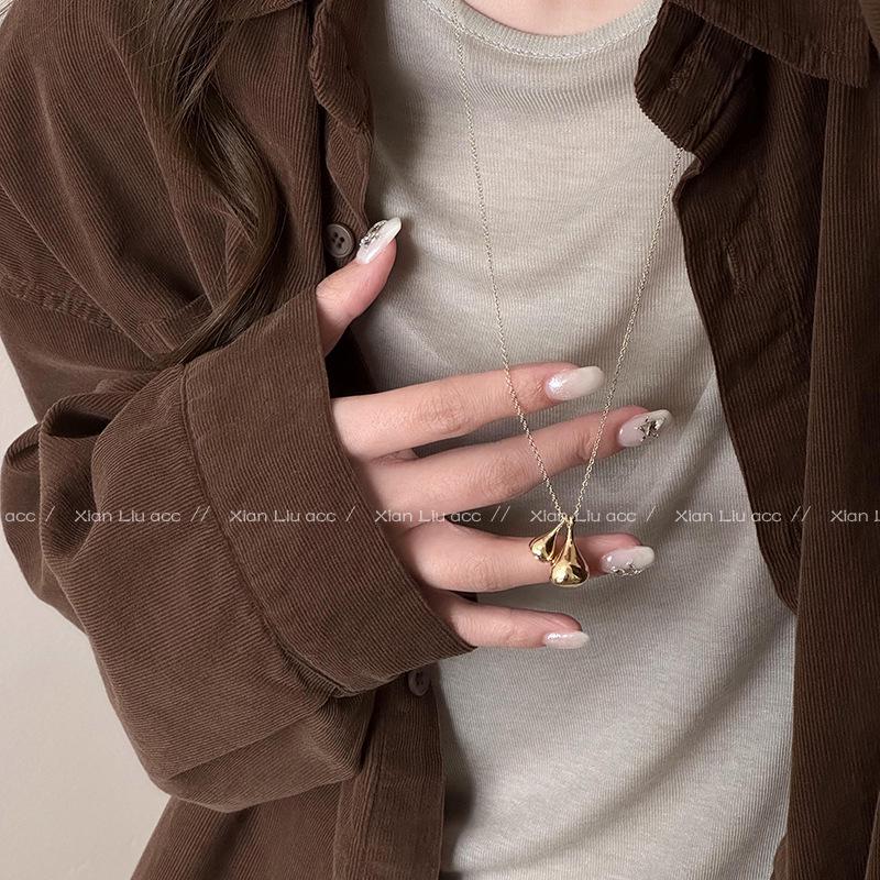 2025 Gold Water Drop Pendant Necklace: Elegant Long Chain for Women