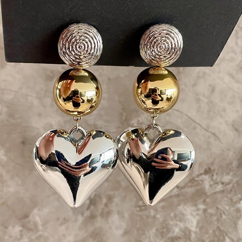 

Big Heart Shape Metal Pendant Earrings Personalized Fashion Stud Earrings Girls Travel Wedding Accessories Gifts