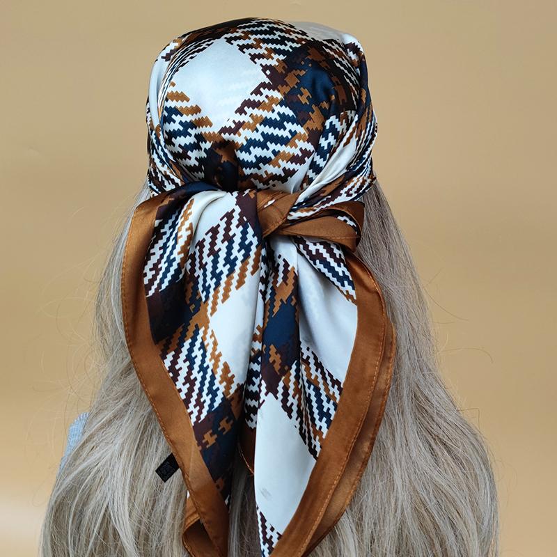 

The Four Seasons Luxury Style Headscarf 70X70CM Scarves New Women Beach Sunscreen Square Kerchief Popular Design Silk Hijab 70X70CM