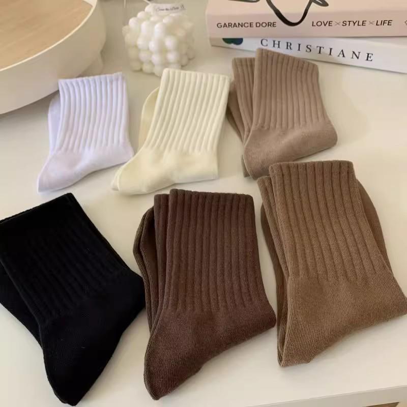 Girls' Mid-Calf Pure Cotton Stacking Socks - Maillard Color, Vertical Stripes, Anti-Odor, Slimming, Athletic Style.