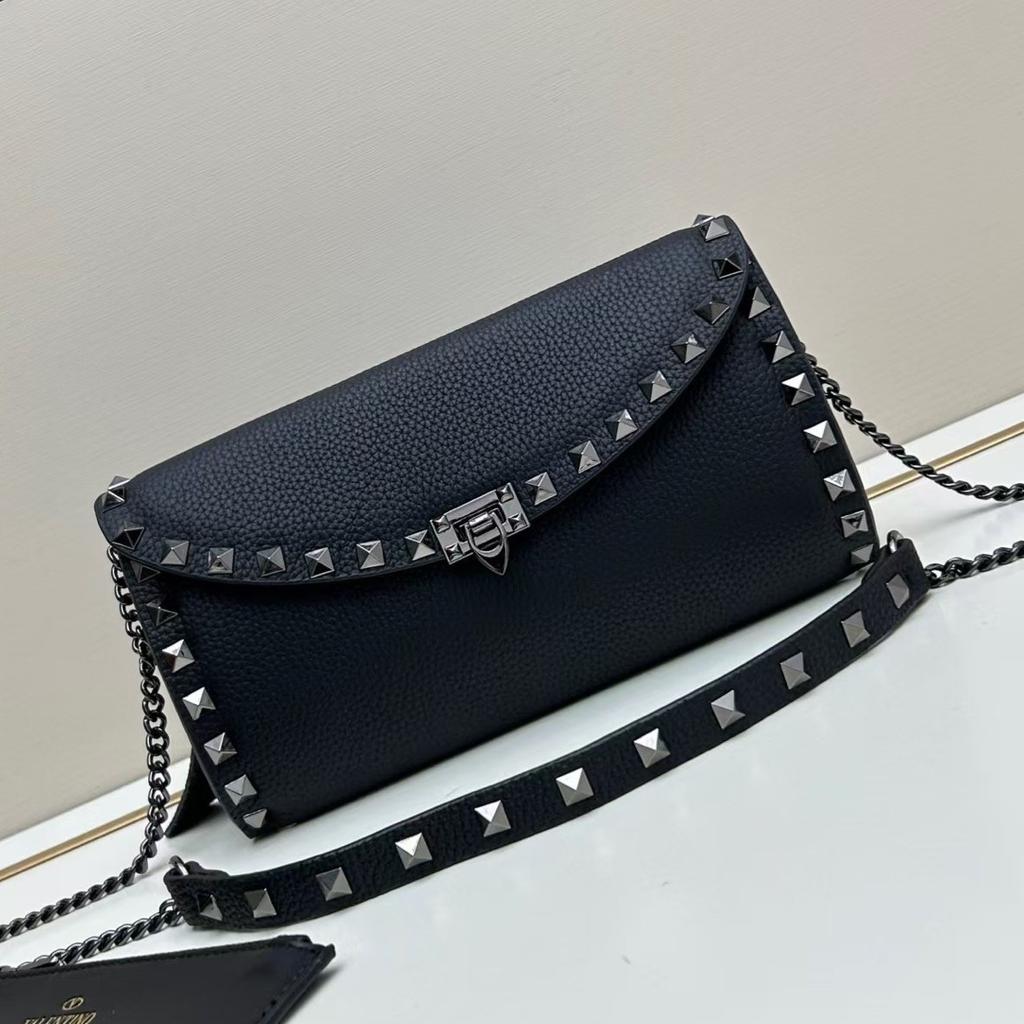 Trend zomer nieuw casual klinknagel klein vierkant tasje gepersonaliseerde schoudertas voor messenger mobiele telefoon tasje klein fris dames tasje groothandel