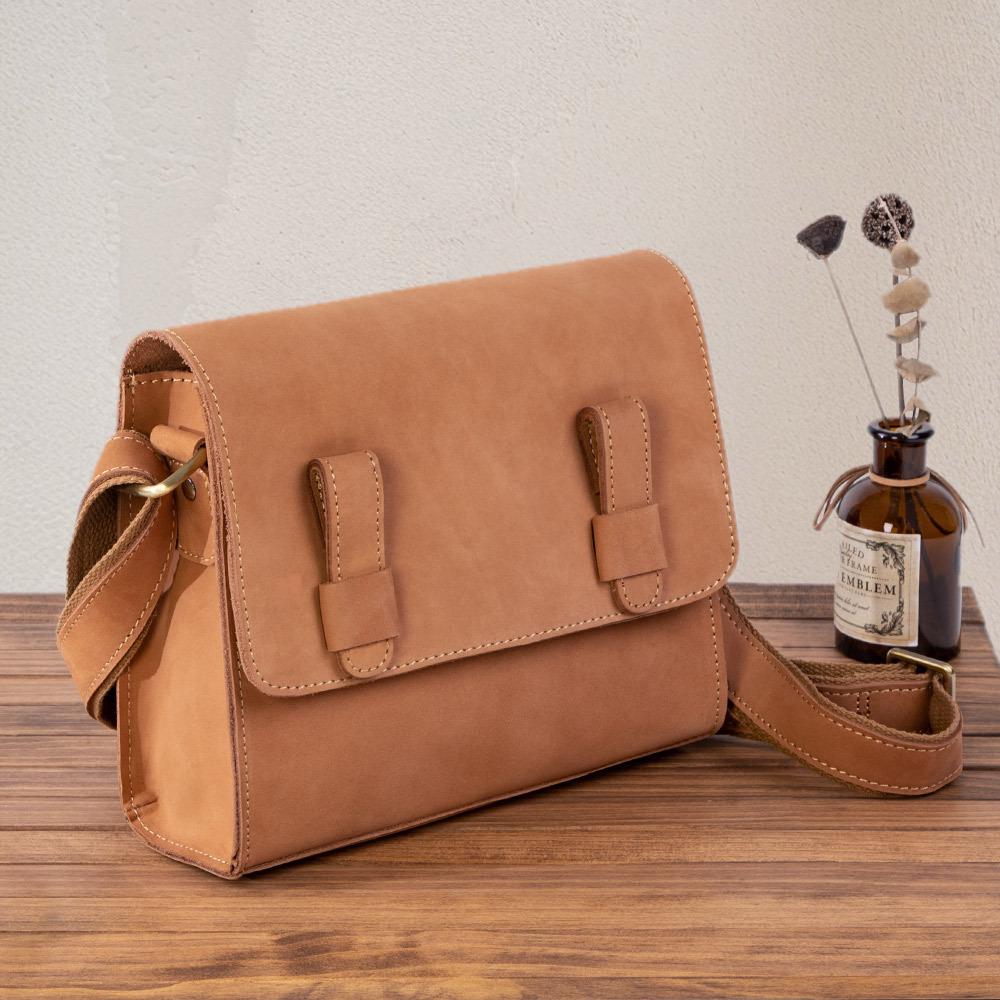

2025 Women s Genuine Leather Large Capacity Shoulder Messenger Bag