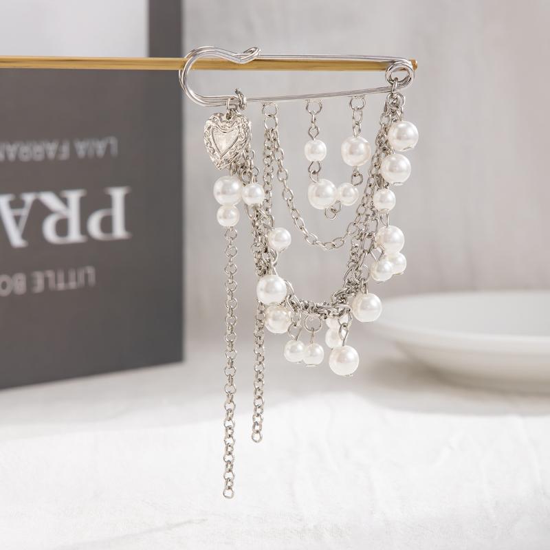 Imitation Pearl Heart Pendant Brooch Detachable Button Clasps Trouser Leg Decor Brooch Tassel Adjustable Jean Fit Tighten Buckle