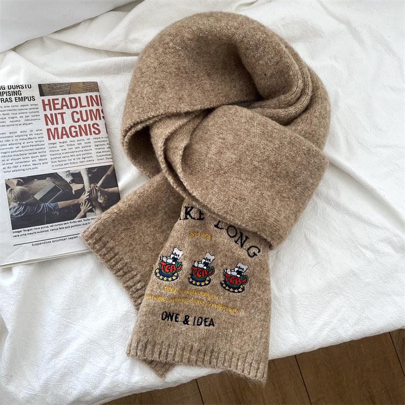 

Милый медведь вышитый шерстяной мультяшный шарф женский осенне-зимний теплый студенческий парный универсальный вязаный шарф 25*160cm верблюд