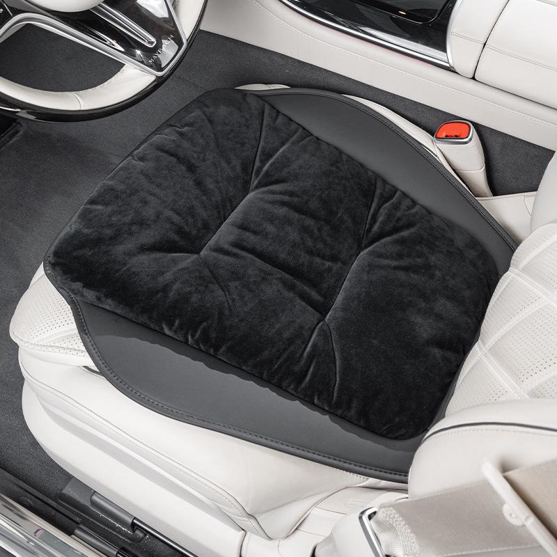 High-End Plush Heated Car Seat Cushion for Autumn and Winter