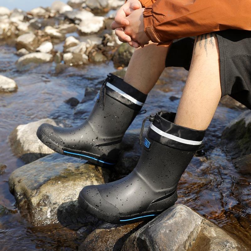 New rain shoes men's medium tube non-slip waterproof shoes fashionable outdoor water boots warm short tube rubber shoes men's fashion