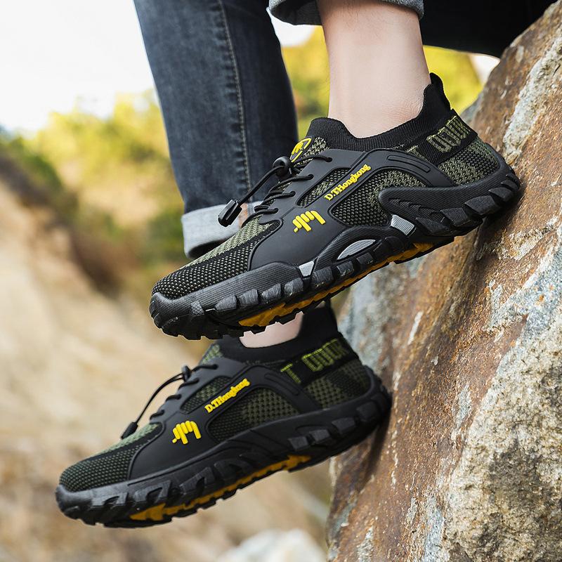 New men's shoes Wading shoes Non-slip breathable sports running shoes Comfortable and versatile outdoor casual shoes Traceway shoes