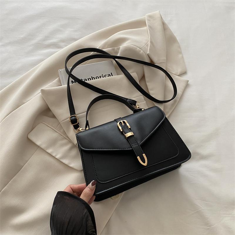 

Stylish Retro One Shoulder Crossbody Small Square Bag For Women In Classic Colors чёрный