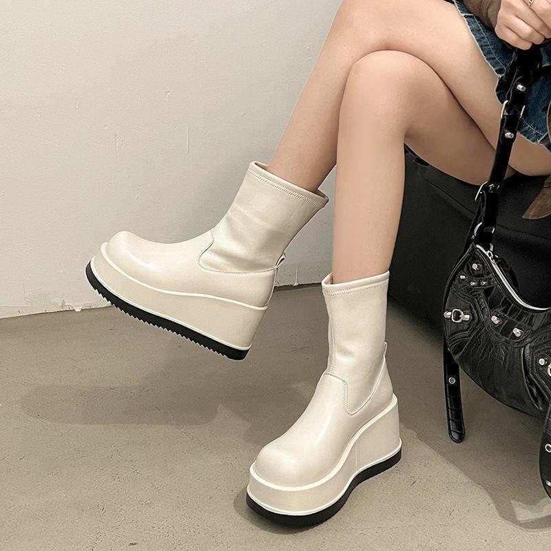 

Autumn boots, thick-soled Martin boots, retro and versatile temperament, new short boots for women, small men, 2025, looking thinner and taller 40