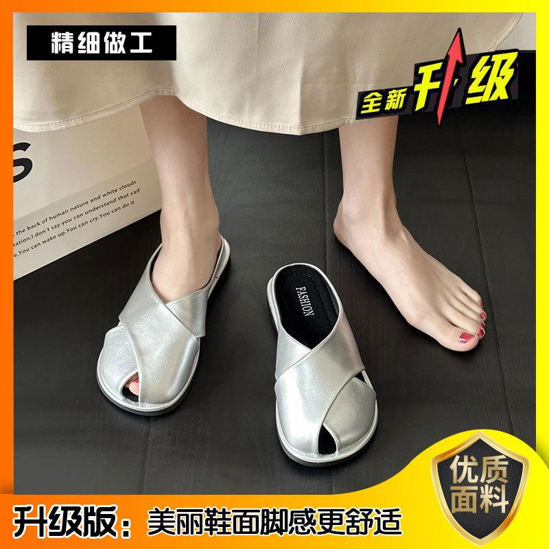 Baotou Half Slippers Women's Summer Wear 2025 New Thick-soled One-pedal Muller Shoes Flat-soled Sandals Lazy Sandals