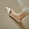 French pearl flower low heel bridal shoes wedding shoes not tired feet engagement shoes pointed thick heel single shoes