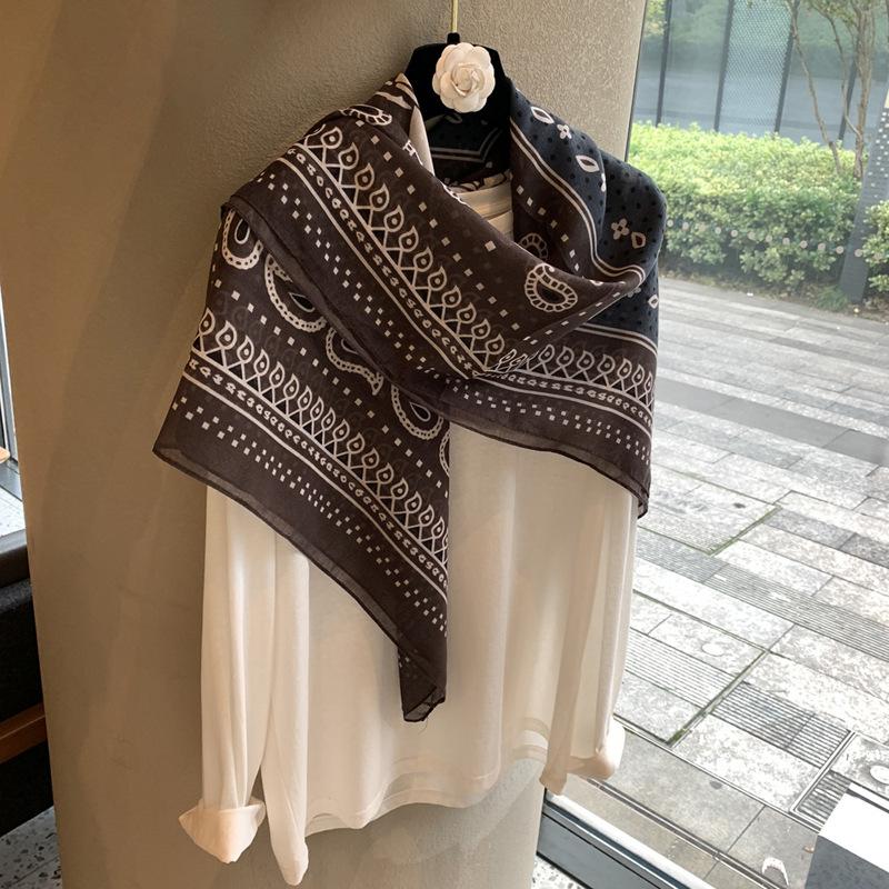Retro Coffee Carriage Cashew Flower Silk Scarf Tied Waist Fart Curtain Velvet Scarf Large Square Scarf with Shawl Silk Scarf Square Scarf