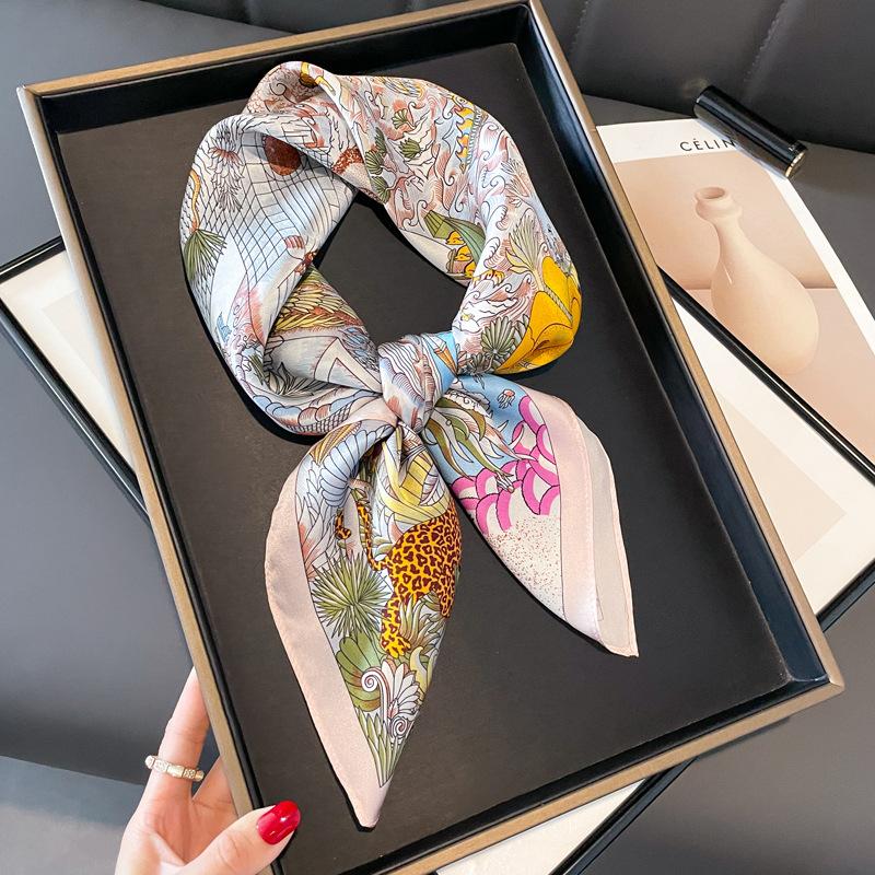 Silk Simulation Silk Scarf Women'S Spring And Autumn Thin Pink 70Cm Small Square Scarf Mulberry Silk Silk Scarf Neck Protection Shawl