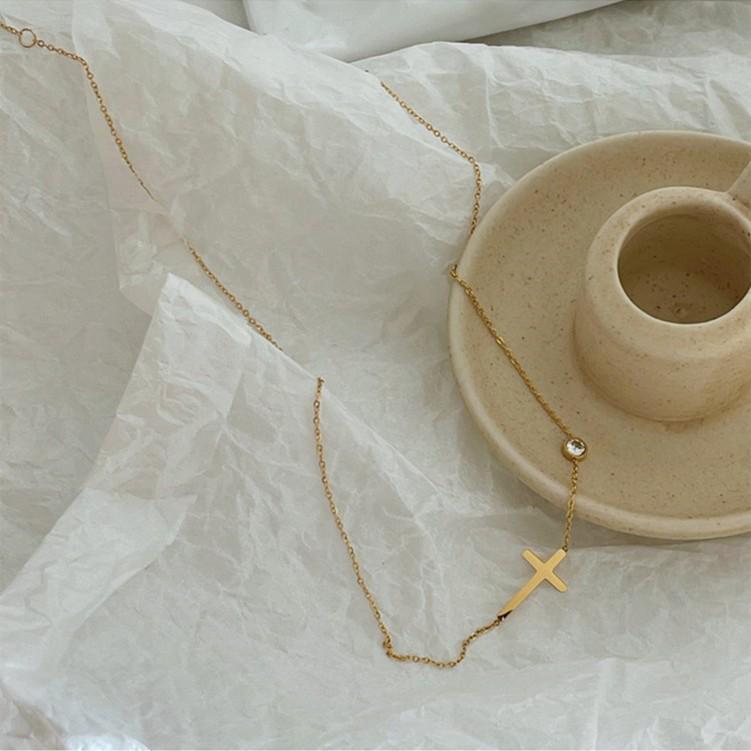 Exquisite Micro-Inlaid Full Diamond Real Gold Titanium Steel Necklace - Women's Luxury Clavicle Chain