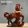 Escultura de resina para mascota de té con forma de caballo que cambia de color, adorno de caballo con base de símbolo de dinero de alta temperatura, decoración del hogar para la ceremonia del té, exhibición de riqueza