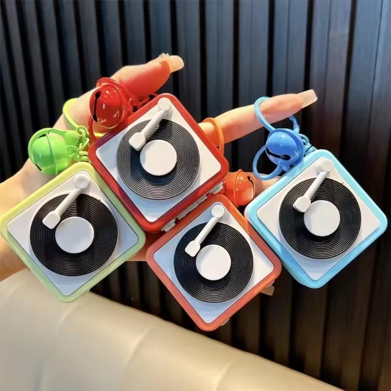 Retro Gramophone Music Box Keychain Creative Stress Relief Toy for Women Bag Charm Vintage Style Accessory