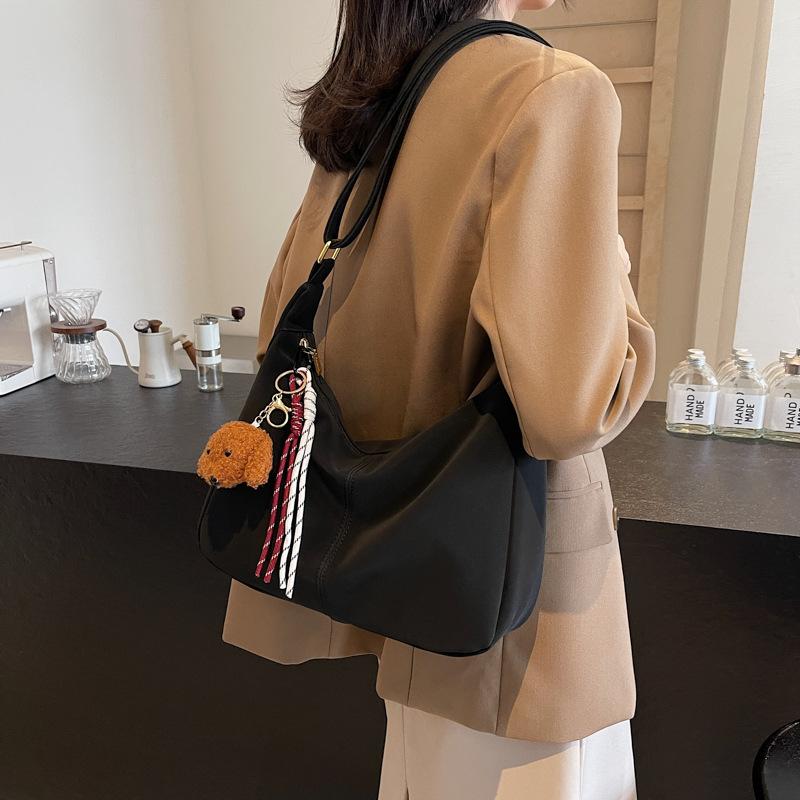 Premium Texture Large Capacity Tote Bag Fashion Retro Trend Shoulder Bag Daily Commute Messenger Dumpling Bag Wholesale