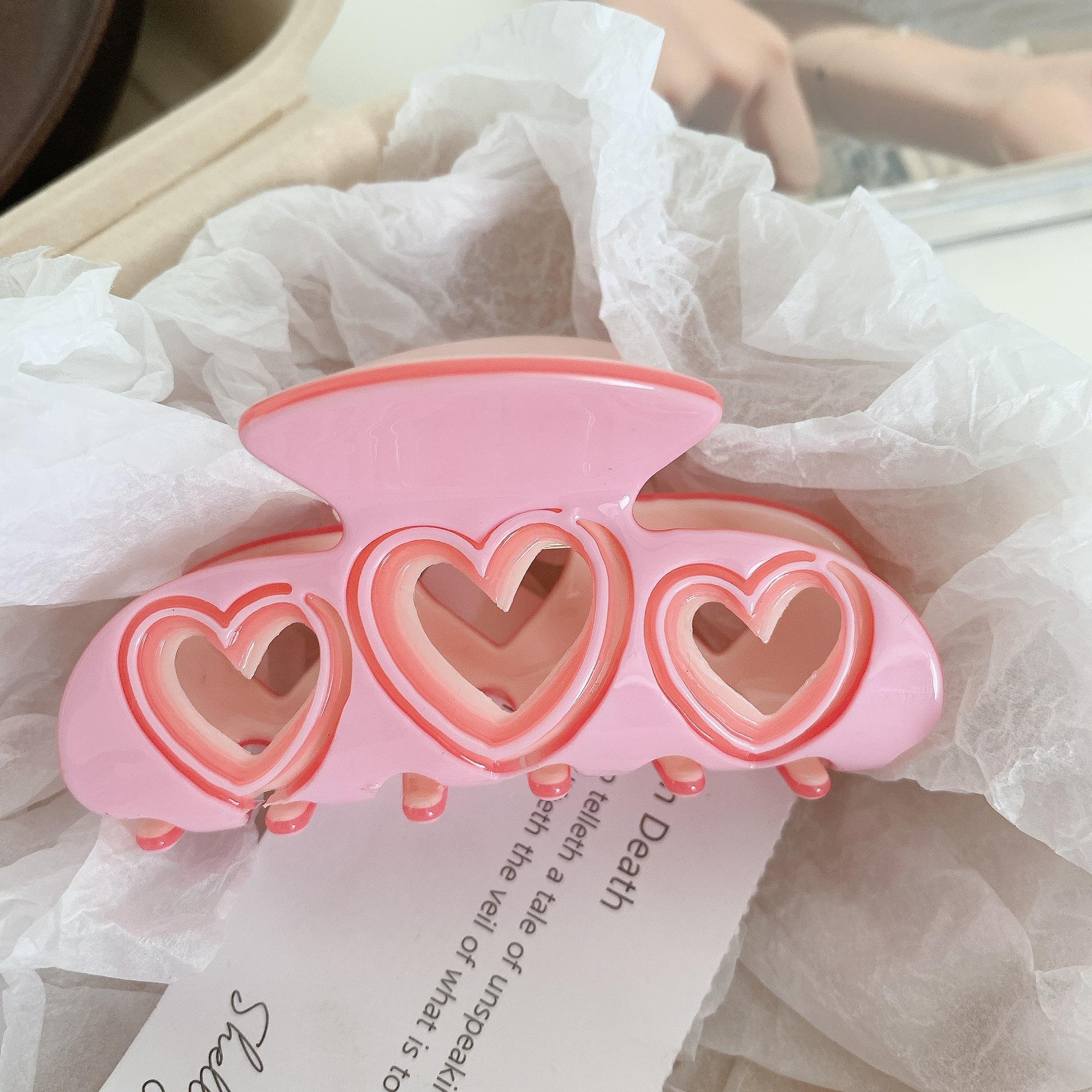 

Fashion Hair Claws Women Acetate Hair Clips Hollow Out Solid Color Heart Shape Claw Clip Girls Hair Accessories Hair Clip New