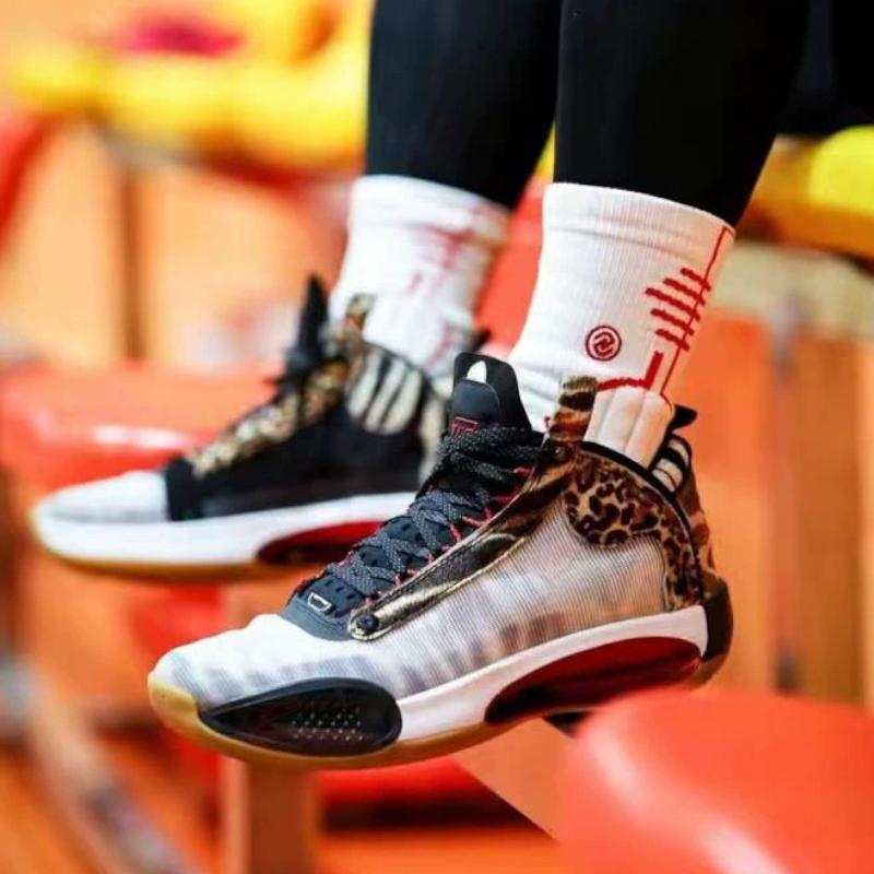 New Jordan XXXIV Jayson Tatum Welcome To The Zoo GS DA4451-900
