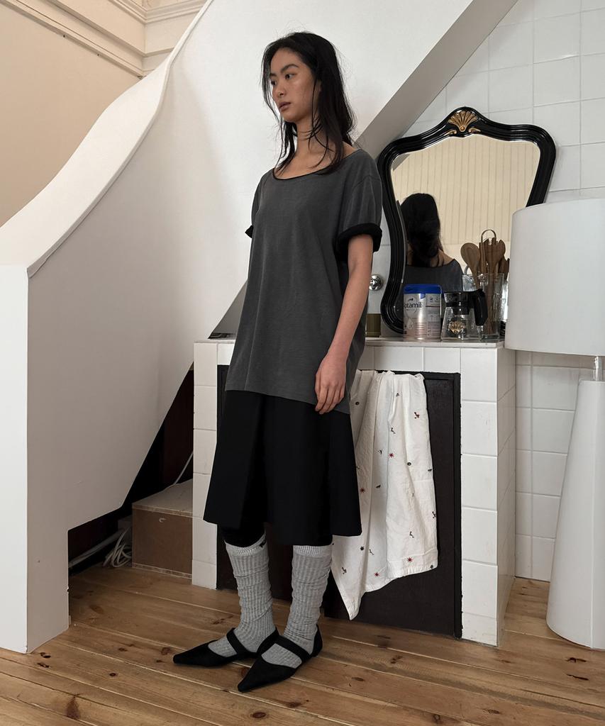 Daiaegeuneol Low Rise Midi Skirt (Black)