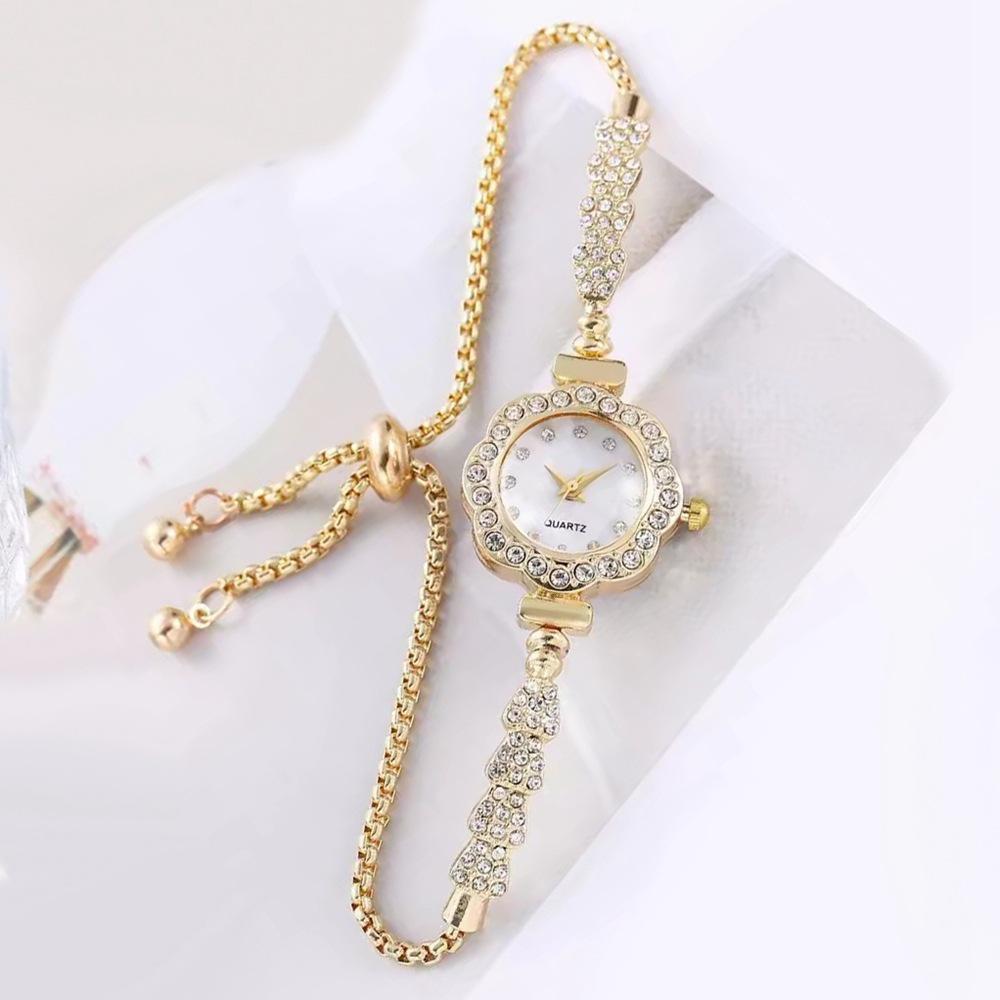 New Women s Heart Quartz Bracelet Watch - Light Luxury Fashion Accessory золотой