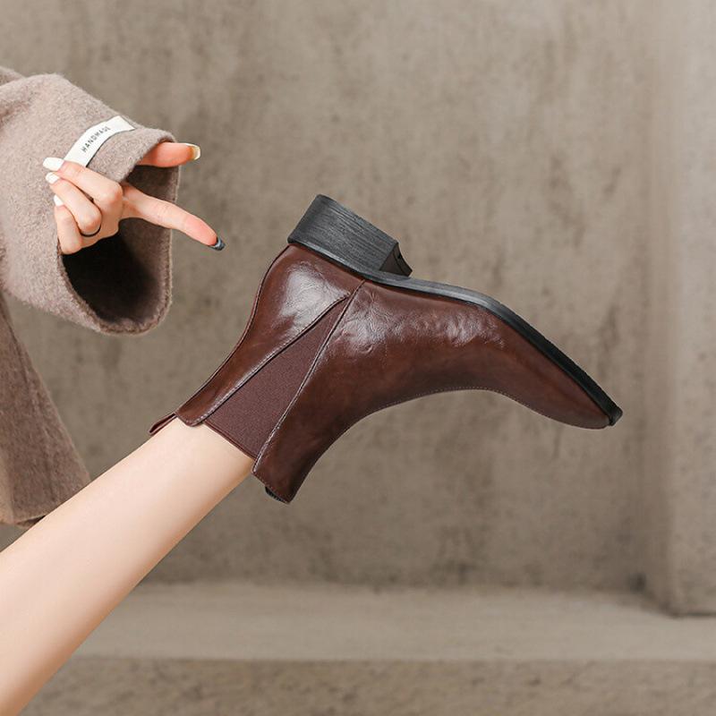 Autumn and winter women's medium boots low heel round head square heel sleeve women's boots comfortable large size leather boots Korean version med