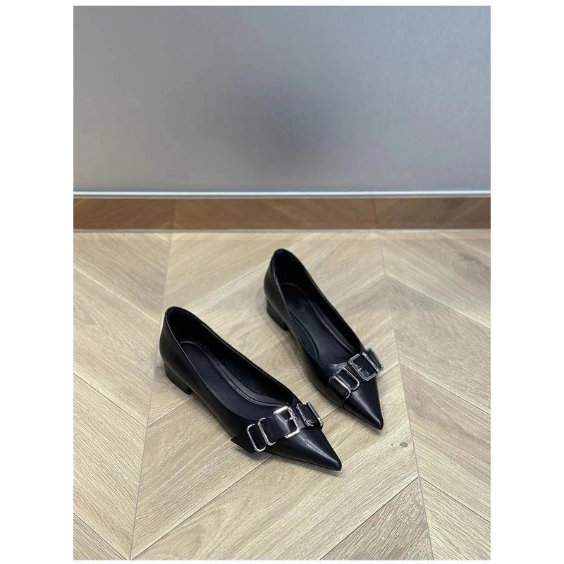 Spitze Zehen Damenschuhe Designer Flache Sexy Schuhe Klobige Herbstmode Schuhe Neue Kleider Laufschuhe Mujer Zapatillas