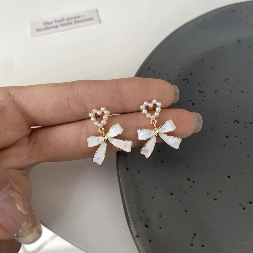 New Fashion Korean Cute Sweet Black White Women Statement Stud Earrings Fabric Lace Bow Drop Earrings Luxury Jewelry Party Gifts