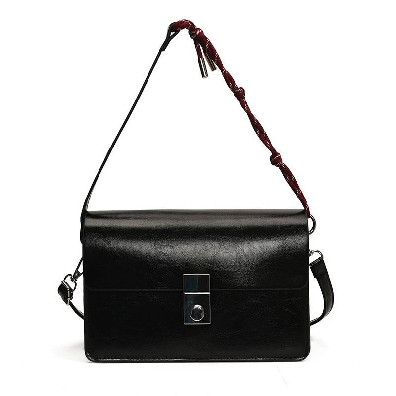 

Premium sense niche lock chain underarm bag women s new leather fashion small square bag shoulder messenger bag чорний