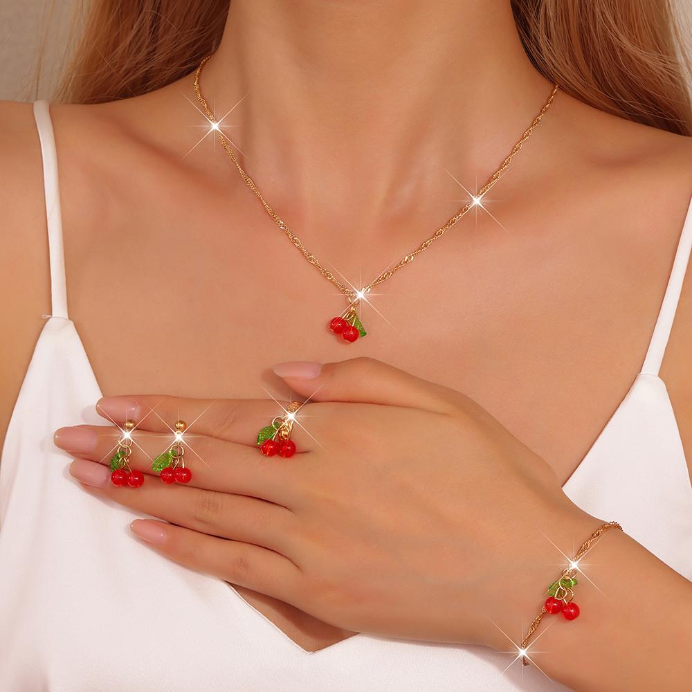 5-teiliges Set Modisch Elegant Gold Strass Herzförmig Dekorative Zirkon Ohrringe Halsketten Armbänder Ring Kombinationen