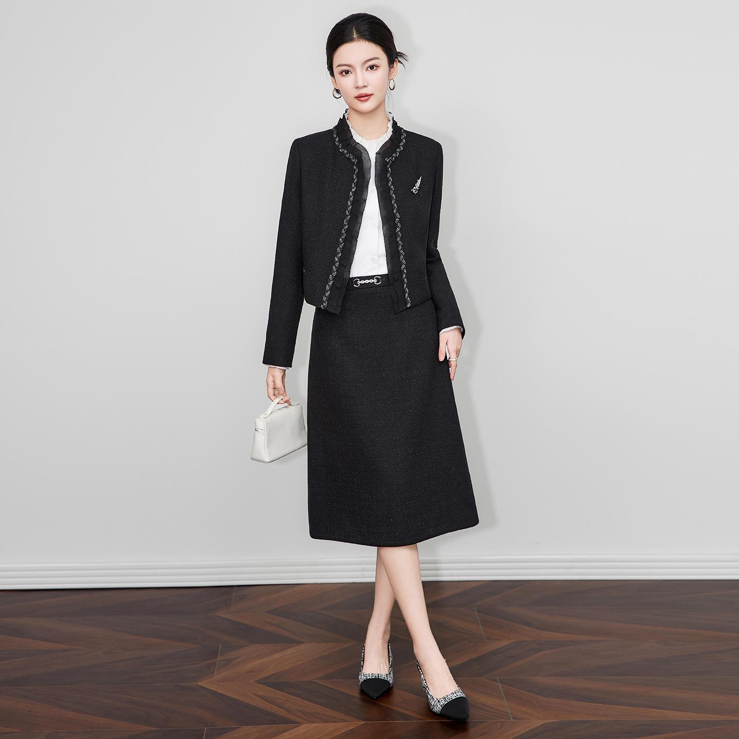 

Элегантный комплект-двойка в стиле легкой роскоши: Короткое пальто, топ и миди-юбка А-силуэта для важных случаев L чёрный