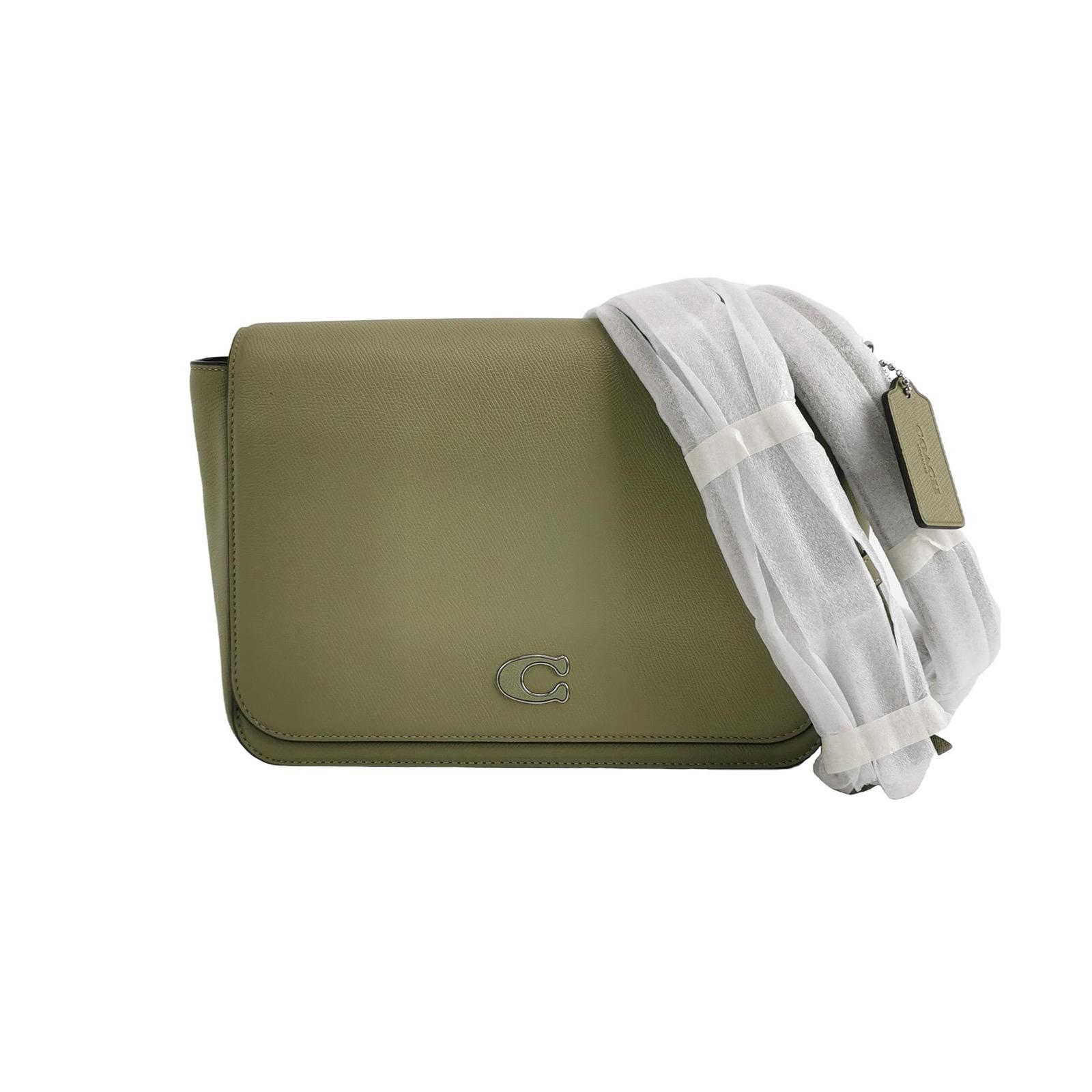 [Pre-Owned] 26 Solid Color Letter Logo Leather And PVC Messenger Bag - Excellent #SJKIIR ONE SIZE