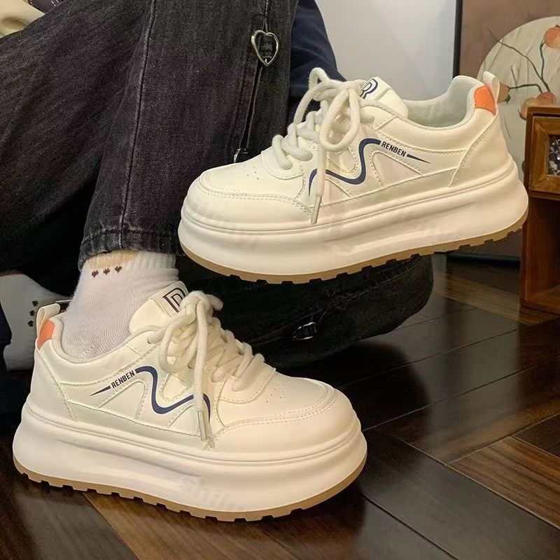 2026 new spring autumn women's casual shoes Height increase non slip platforms sneakers comfortable cross tied vulcanized shoes