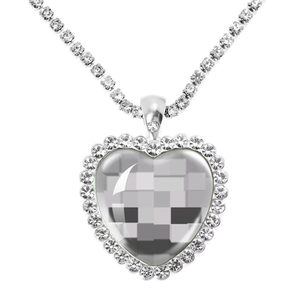 Fun Pixel Block-themed Heart Necklace Accessories, Heart Pendant, Sweater Chain, Rhinestone Necklace