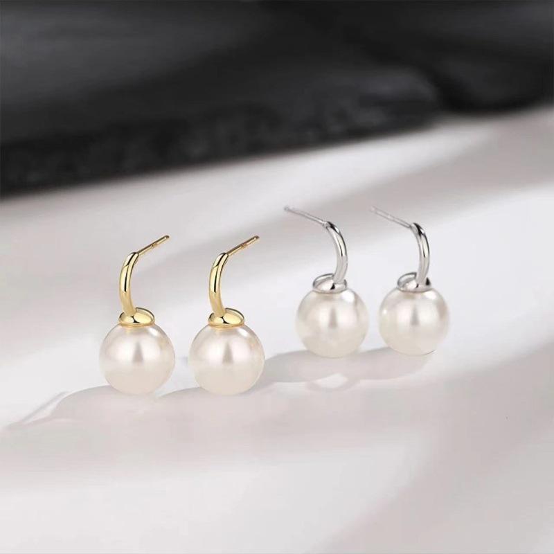 Korean White Pearl Stud Earrings for Women - Fashionable, Simple, Elegant Dangle Design, Perfect Best Friend Accessory