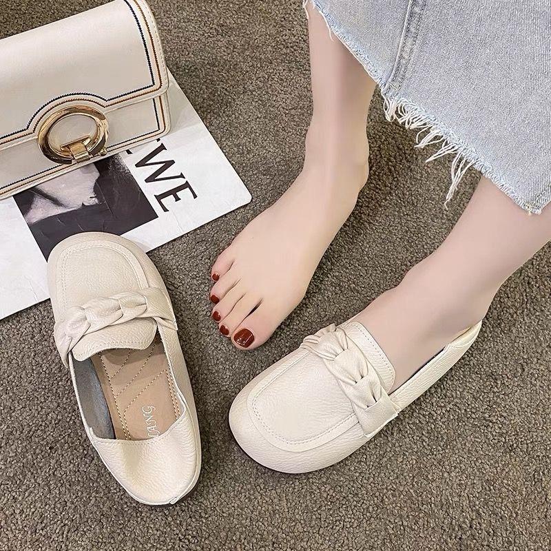 Plus Size 35-41 Mom Flat Bottomed Bean Single Shoes Ladies Stepped On Casual Waterproof Loafers Lightweight Mother Lasy Shoes