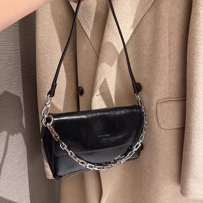 Neuer Stil Baguette-Ketten-Kleine Quadratische Tasche, Nische und Westlicher Stil, Einfach und Modisch, Unterarm-Damentasche, Einzelne Schulter-Crossbody-Tasche
